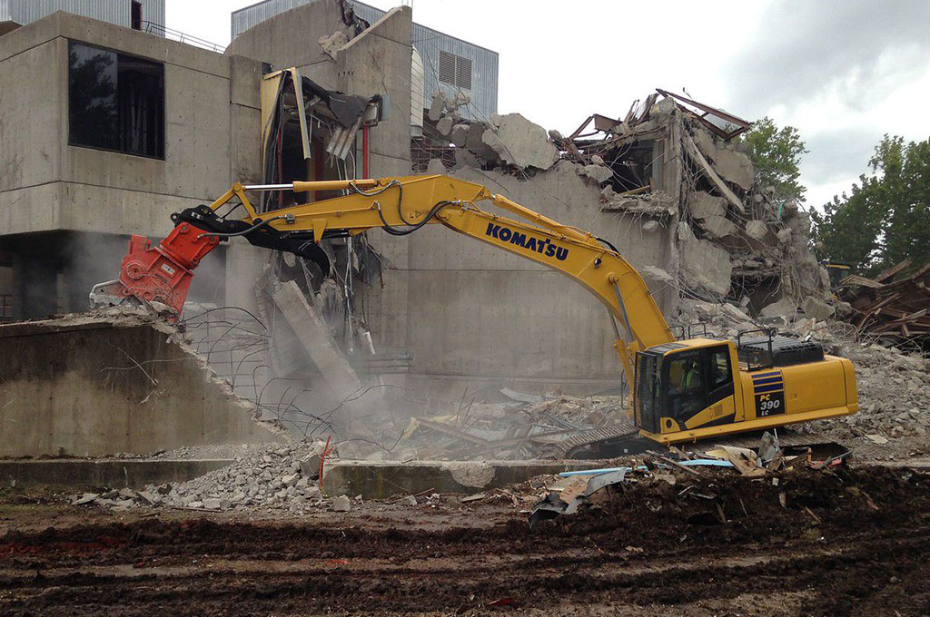 NPK U31JRA Concrete Pulverizers Specs | SMS Equipment